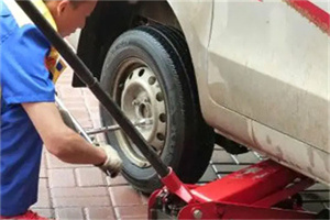 平舆附近拖车24小时服务热线电话
